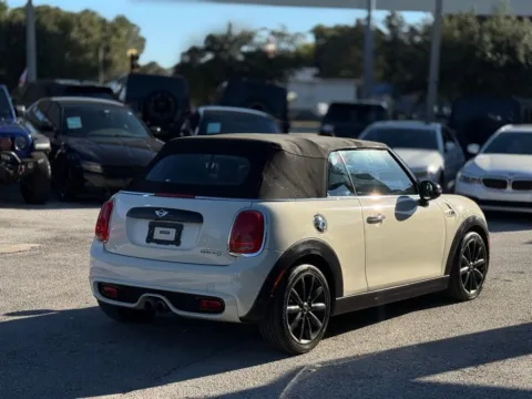 More photos of 2017 MINI Cooper S at AUTOLAND, FL