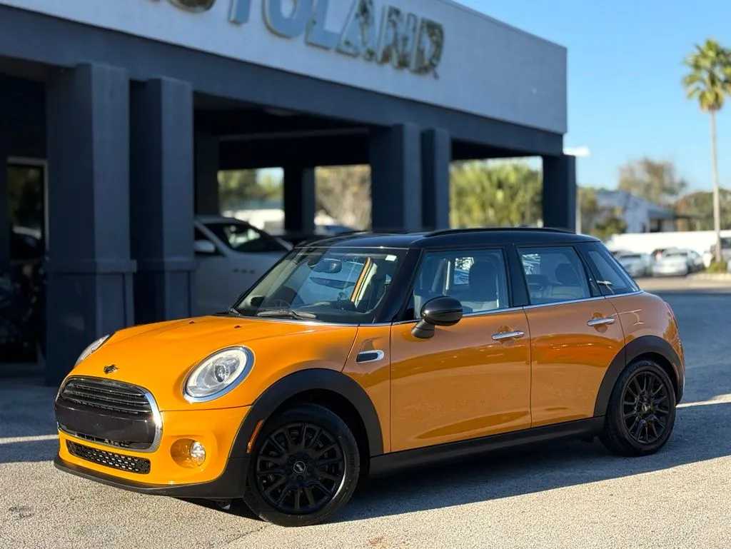 2017 MINI Cooper Base