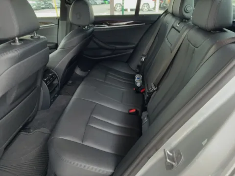 More photos of 2018 BMW 5 Series 530e iPerformance at AUTOLAND, FL