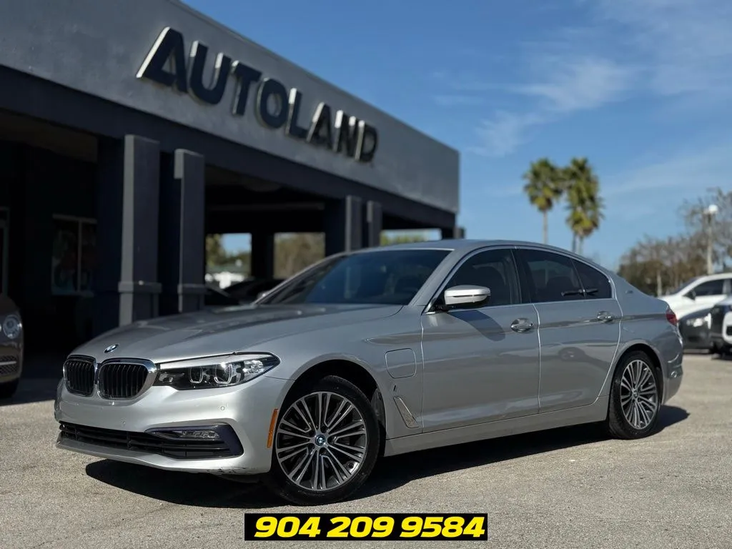Silver 2018 BMW 5 Series 530e iPerformance for sale in Jacksonville, FL