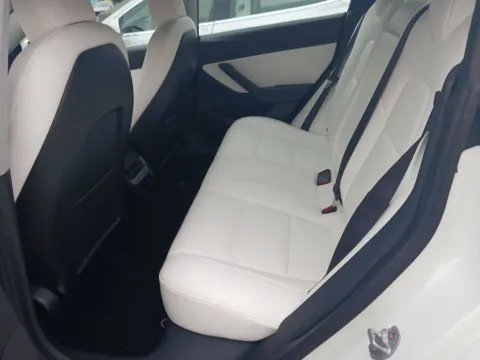 More photos of 2020 Tesla Model 3 Long Range at AUTOLAND, FL