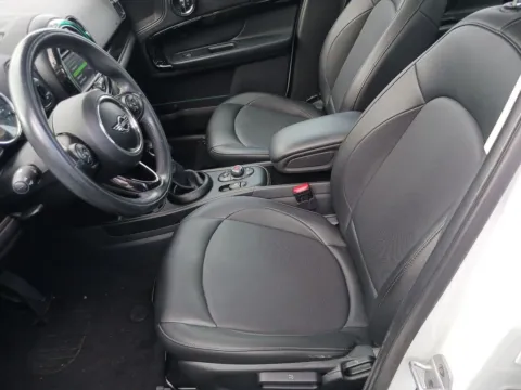 More photos of 2019 MINI Cooper Countryman Classic at AUTOLAND, FL