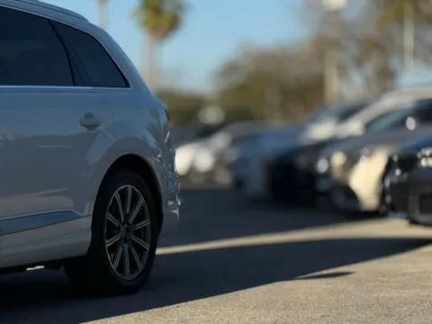 Photos of 2019 Audi Q7 45 Premium for sale in Jacksonville, FL at AUTOLAND