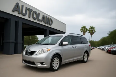 Silver 2016 Toyota Sienna for sale in Jacksonville, FL
