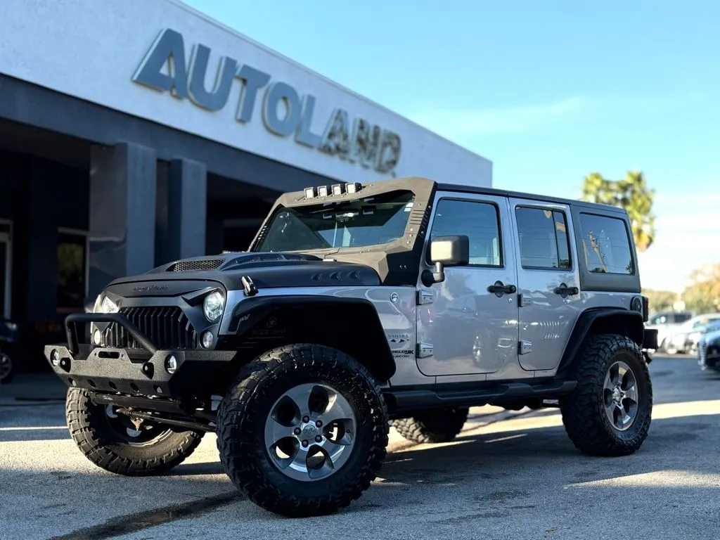 Silver 2018 Jeep Wrangler JK Unlimited Sahara for sale in Jacksonville, FL