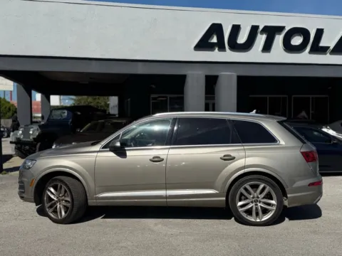 Photos of 2017 Audi Q7 3.0T Prestige for sale in Jacksonville, FL at AUTOLAND