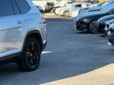 Photos of 2019 Volkswagen Atlas SEL Premium for sale in Jacksonville, FL at AUTOLAND