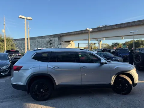 More photos of 2019 Volkswagen Atlas SEL Premium at AUTOLAND, FL
