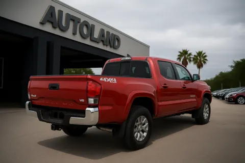 Photos of 2018 Toyota Tacoma SR5 for sale in Jacksonville, FL at AUTOLAND