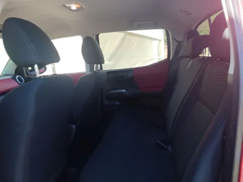 More photos of 2018 Toyota Tacoma SR5 at AUTOLAND, FL
