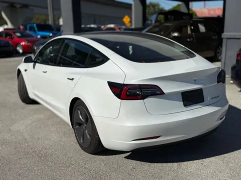 More photos of 2021 Tesla Model 3 Standard Range Plus at AUTOLAND, FL