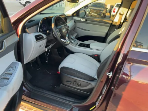 More photos of 2021 Hyundai Palisade SEL at AUTOLAND, FL
