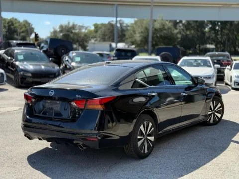 More photos of 2020 Nissan Altima 2.5 SL at AUTOLAND, FL
