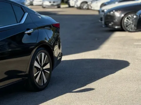 Photos of 2020 Nissan Altima 2.5 SL for sale in Jacksonville, FL at AUTOLAND