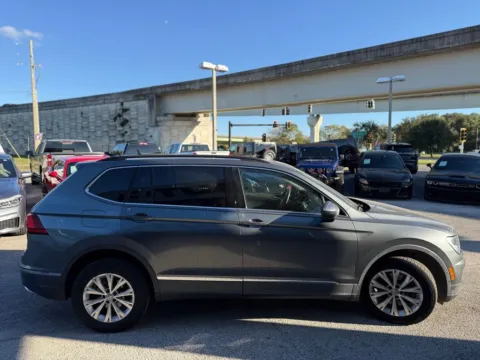 More photos of 2018 Volkswagen Tiguan 2.0T SE at AUTOLAND, FL