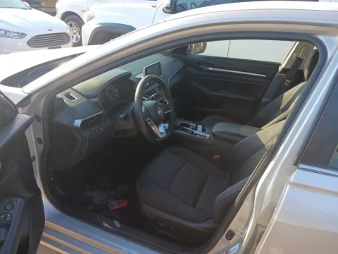 Another view of 2022 Nissan Altima 2.5 SV for sale in Jacksonville, FL at AUTOLAND