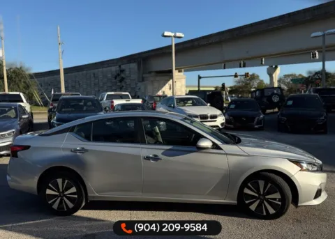 More photos of 2022 Nissan Altima 2.5 SV at AUTOLAND, FL