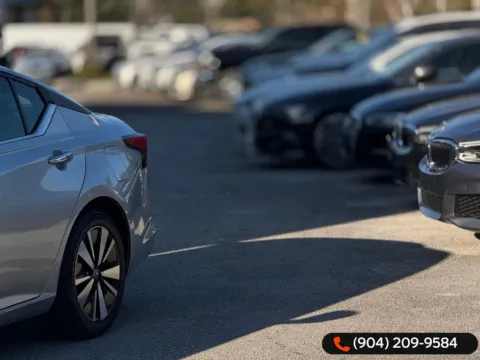 Photos of 2022 Nissan Altima 2.5 SV for sale in Jacksonville, FL at AUTOLAND