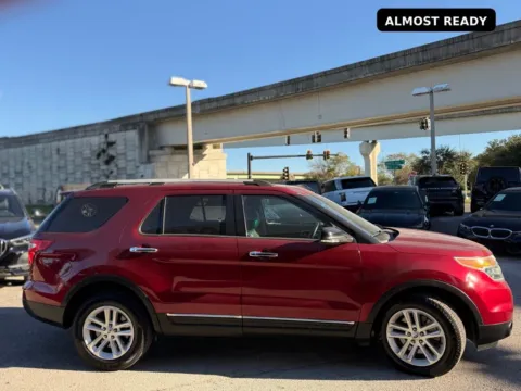 More photos of 2015 Ford Explorer XLT at AUTOLAND, FL