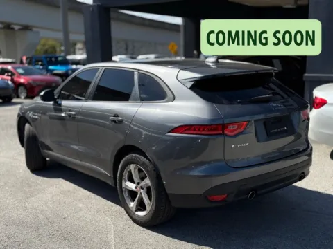 More photos of 2018 Jaguar F-PACE 30t Premium at AUTOLAND, FL