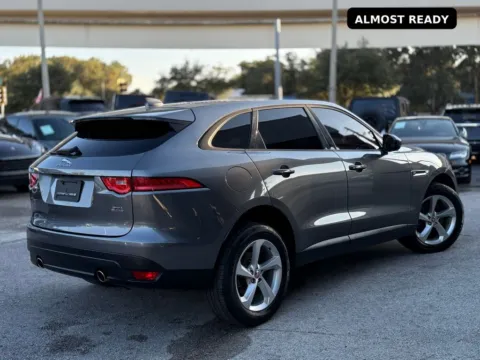 More photos of 2018 Jaguar F-PACE 30t Premium at AUTOLAND, FL