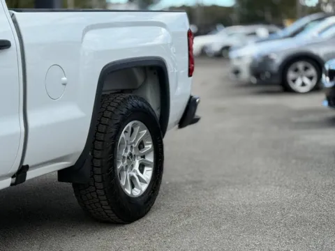 More photos of 2017 GMC Sierra 1500 at AUTOLAND, FL