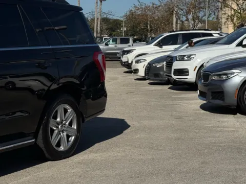 Photos of 2018 Ford Expedition XLT for sale in Jacksonville, FL at AUTOLAND