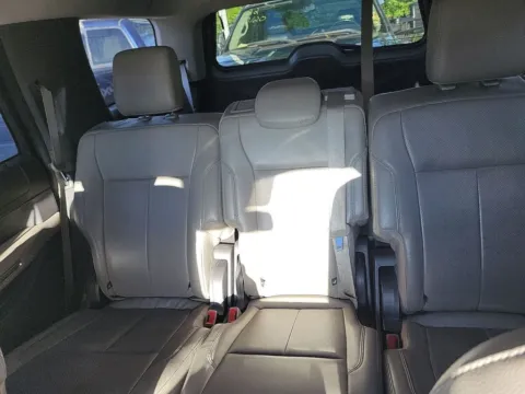 More photos of 2018 Ford Expedition XLT at AUTOLAND, FL