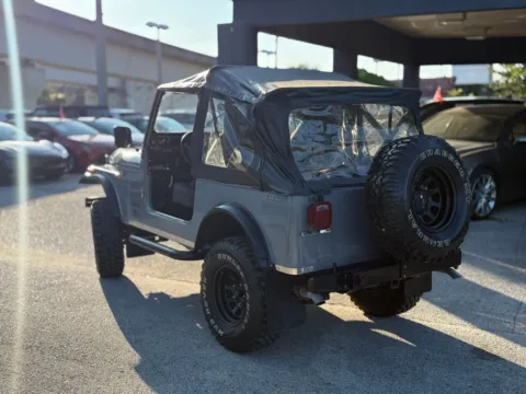 More photos of 1979 Jeep CJ-7 at AUTOLAND, FL