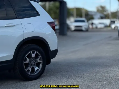 More photos of 2022 Honda Passport TrailSport at AUTOLAND, FL