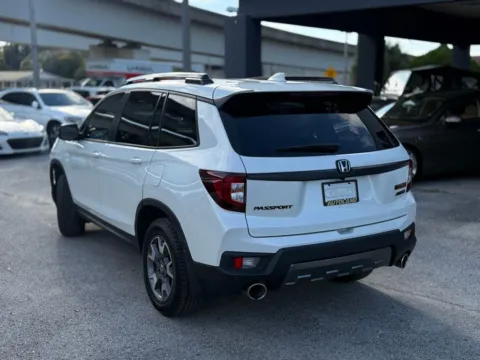 More photos of 2022 Honda Passport TrailSport at AUTOLAND, FL