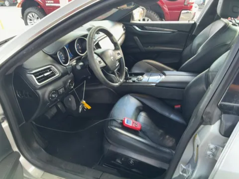 More photos of 2018 Maserati Ghibli at AUTOLAND, FL