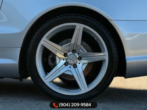 More photos of 2009 Mercedes-Benz SL-Class SL 550 at AUTOLAND, FL