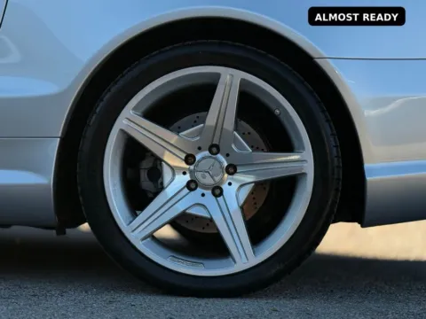 More photos of 2009 Mercedes-Benz SL-Class SL 550 at AUTOLAND, FL