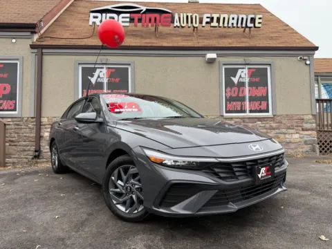 Gray 2024 HYUNDAI ELANTRA SEL for sale in Merrillville, IN