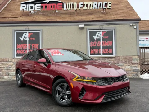 Red 2022 KIA K5 LXS for sale in Merrillville, IN