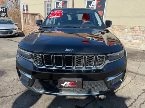 More photos of 2023 JEEP GRAND CHEROKEE LIMITED 4X4 at Ride Time Auto Finance Merrillville, IN