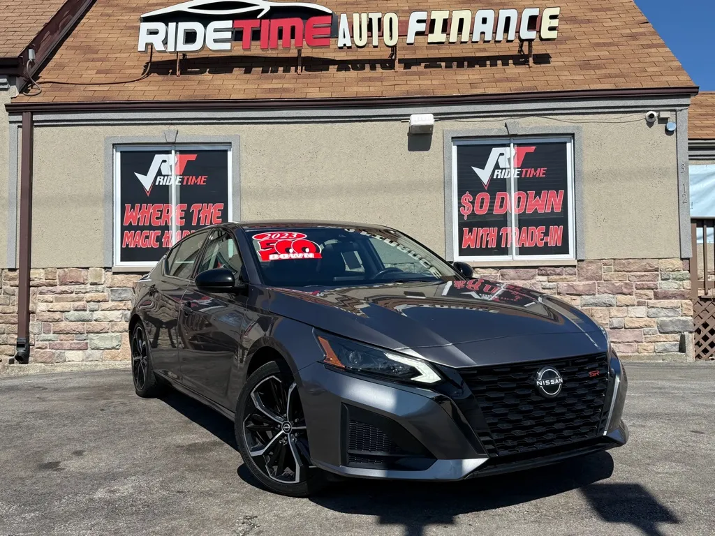 Gray 2023 NISSAN ALTIMA 2.5 SR for sale in Merrillville, IN