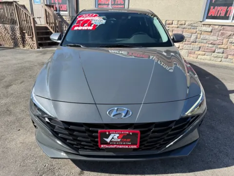 More photos of 2023 HYUNDAI ELANTRA SEL at Ride Time Auto Finance Merrillville, IN