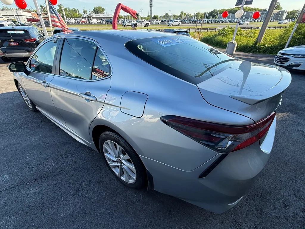 2024 Toyota Camry SE - Photo 14