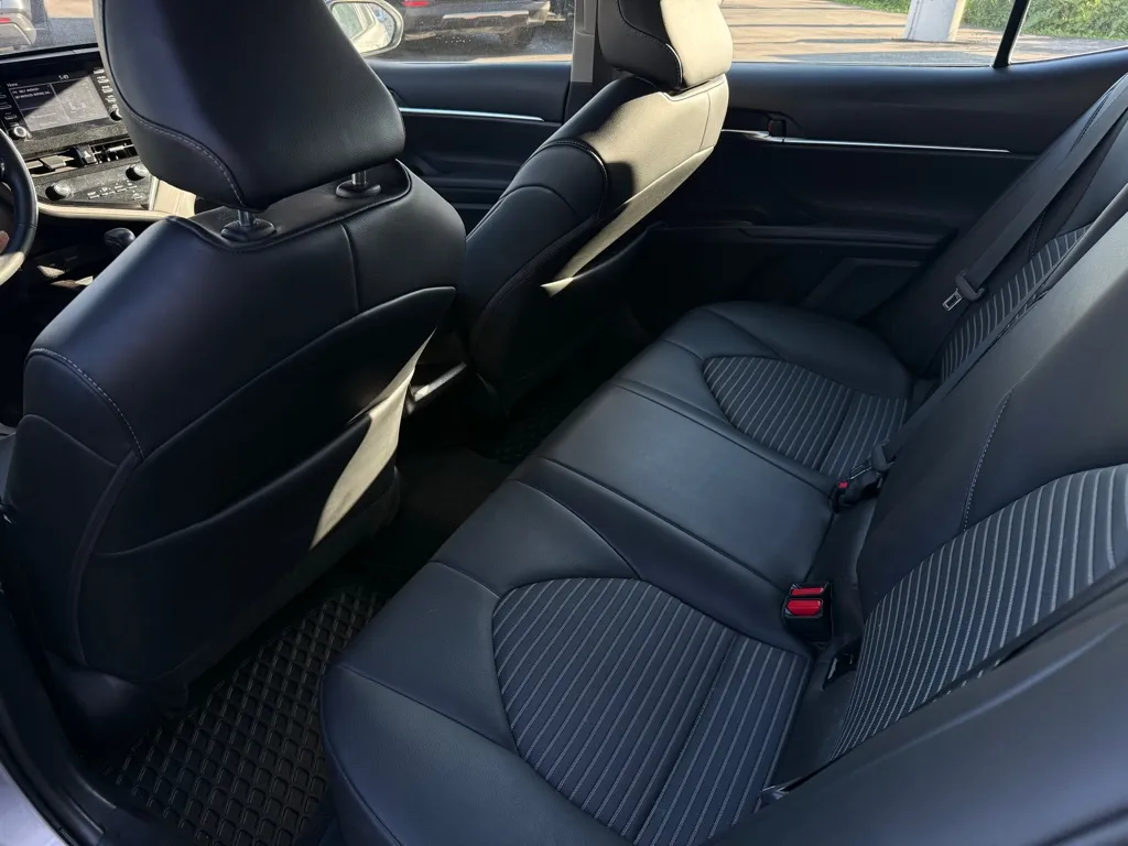 2024 Toyota Camry SE - Photo 17