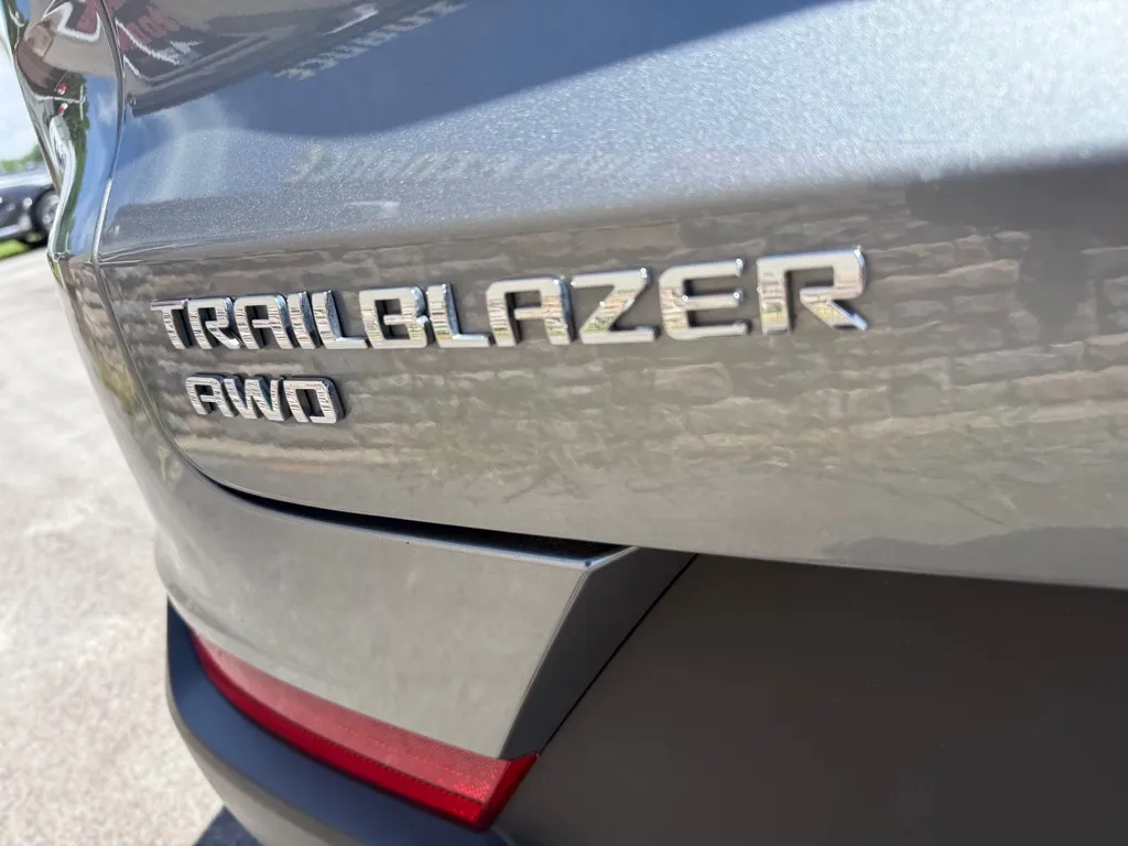 2025 Chevrolet Trailblazer LT - Photo 14