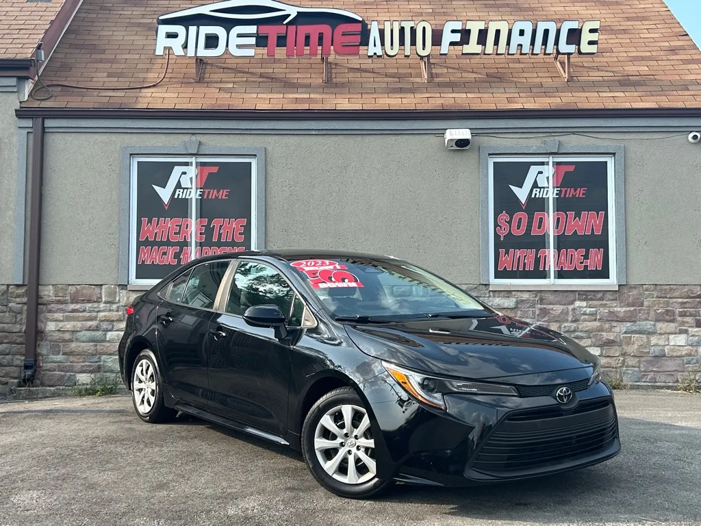 Black 2023 TOYOTA COROLLA LE for sale in Merrillville, IN