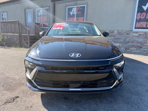 More photos of 2025 HYUNDAI SONATA SEL at Ride Time Auto Finance Merrillville, IN