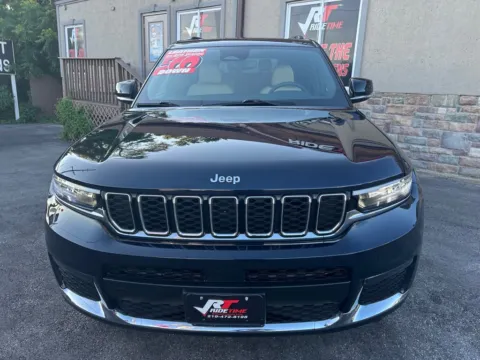More photos of 2023 JEEP GRAND CHEROKEE LIMITED - 4X4 at Ride Time Auto Finance Merrillville, IN