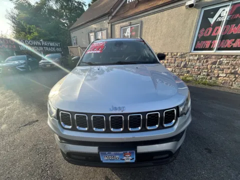 More photos of 2024 JEEP COMPASS LATITUDE - 4X4 at Ride Time Auto Finance Merrillville, IN