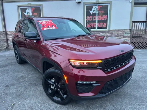 Another view of 2023 JEEP GRAND CHEROKEE LIMITED - 4X4 for sale in Merrillville, IN at Ride Time Auto Finance Merrillville