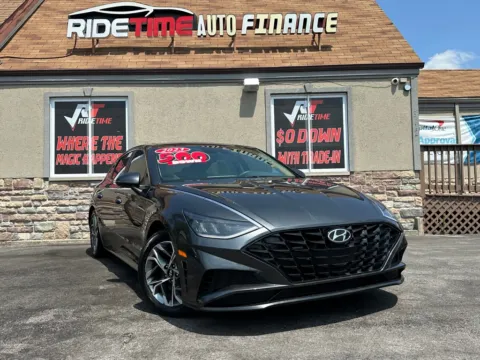 Gray 2023 HYUNDAI SONATA SEL-CONVENIENCE for sale in Merrillville, IN