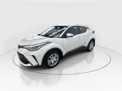 More photos of 2021 Toyota C-HR LE at Gulliver Auto Group, TX