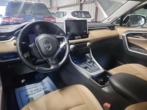 More photos of 2019 Toyota RAV4 Limited at Gulliver Auto Group, TX